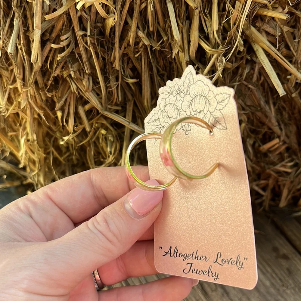 Handmade Gold Resin Hoop Earrings with Dried Pink Flowers - Picture 7 of 16